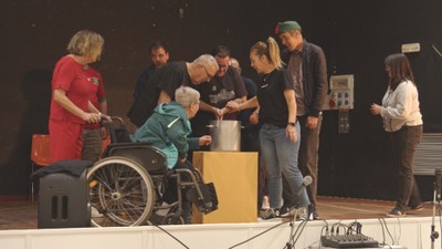 9