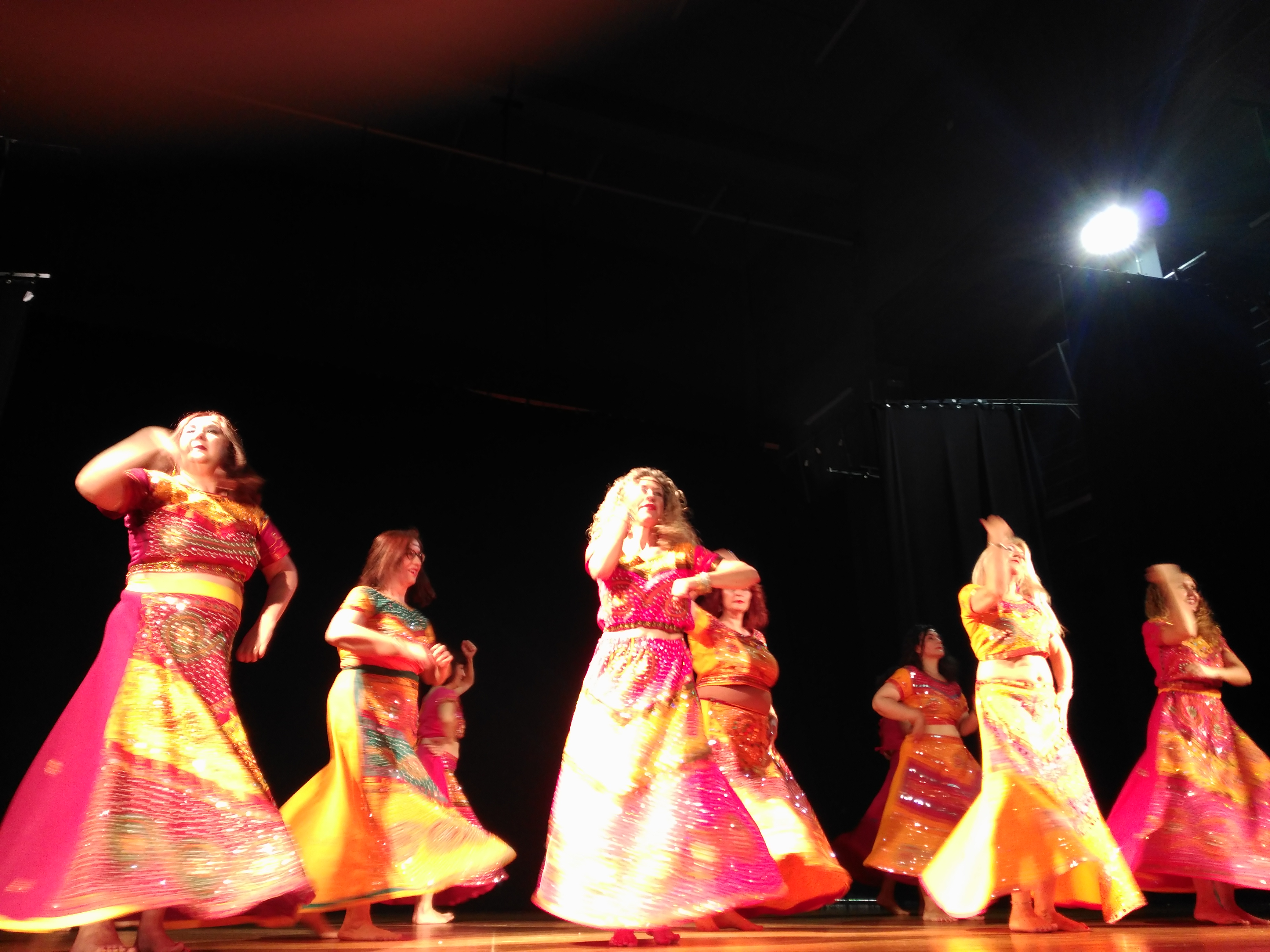 DANSA DEL VENTRE & BOLLYWOOD SANT SALVADOR