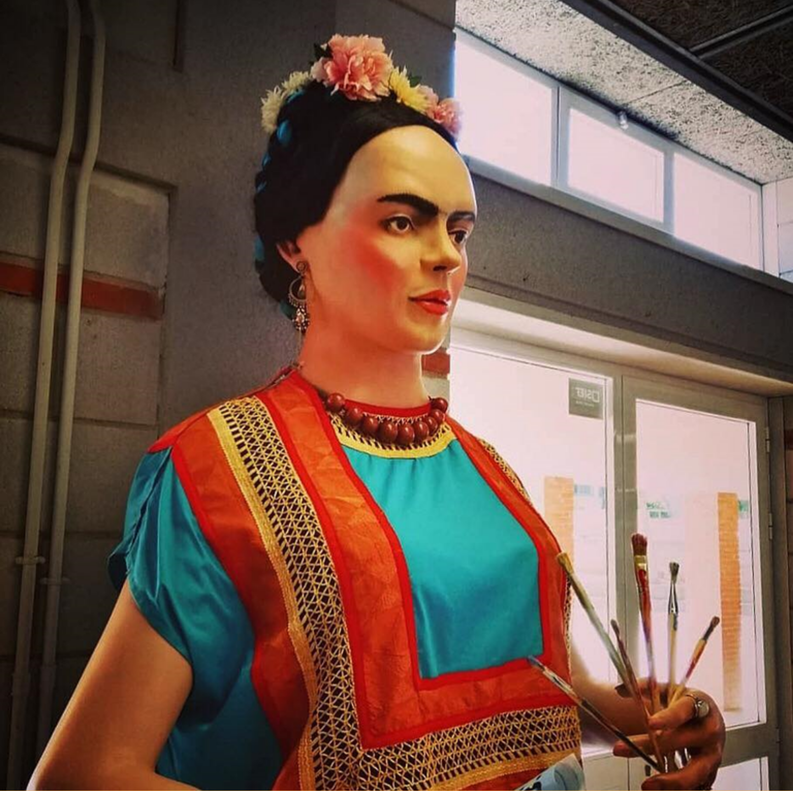 La geganta Frida al Centre Cívic de Sant Pere i Sant Pau