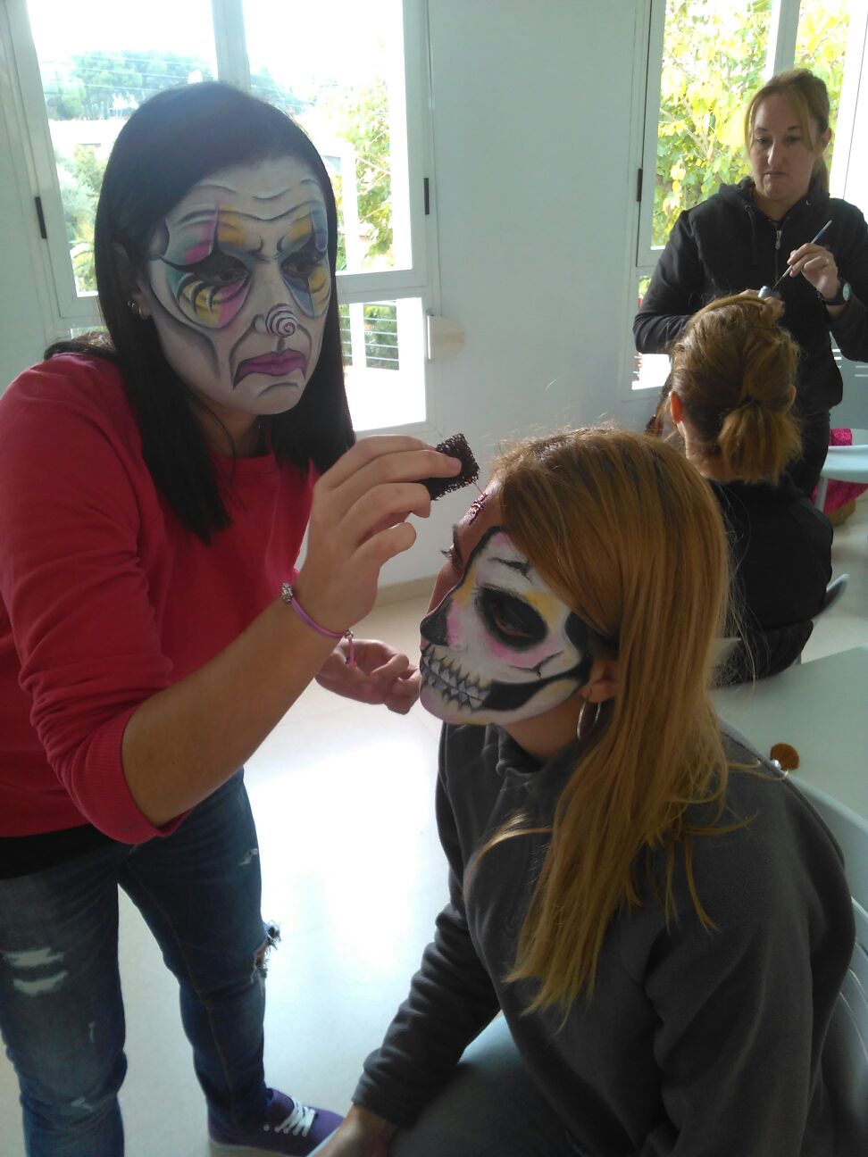 SANT SALVADOR  MAQUILLATGE DE HALLOWEEN