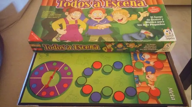 Todos a Escena
