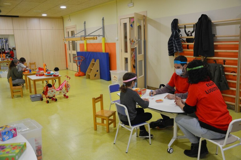Els centres cívics treballen per reubicar les activitats del Centre Sociocultural de la Part Alta