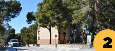 Parada 2. Cruïlla Avinguda de Pallaresos amb el Carrer Arquitecte Jujol