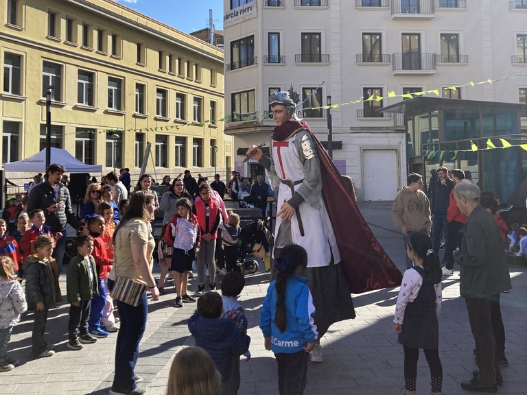 La plaça Corsini prepara Sant Jordi amb la segona jornada d'activitats familiars "Hi havia una vegada"
