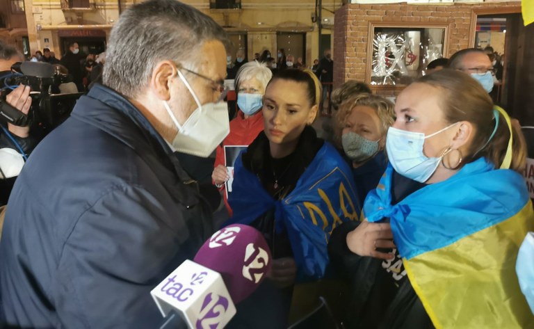 Tarragona apel·la a la comunitat internacional a adoptar un paper de mediació per preservar la vida i els drets humans a Ucraïna