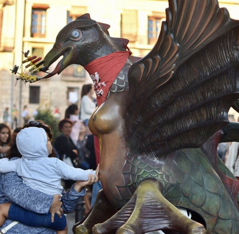 Vibrieta. Vine i balla amb la Vibrieta!