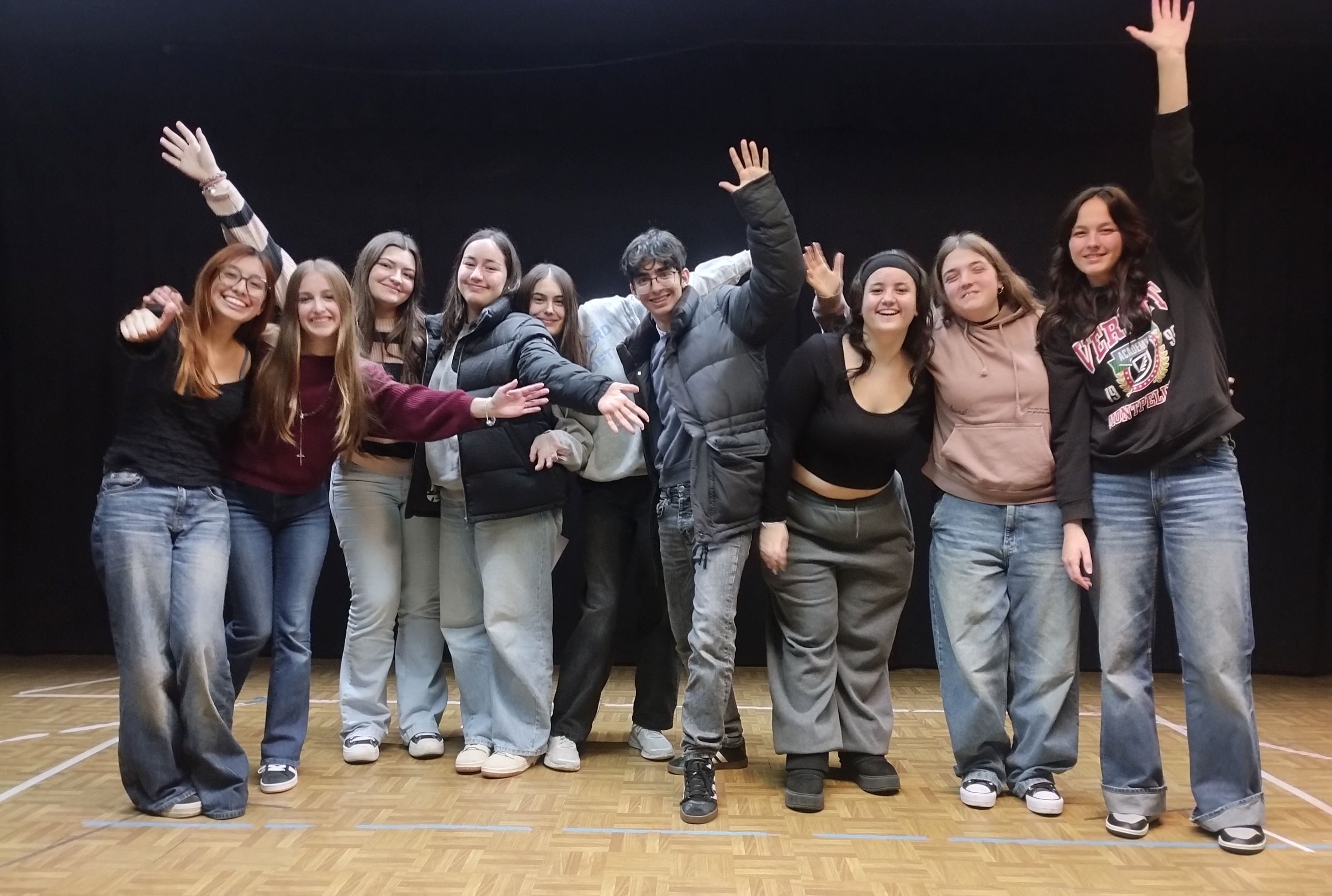 Ellas entre ellos