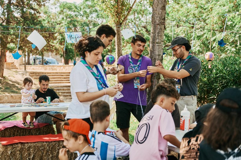 Taller Petita iMAGInada: “Crea, juga i somia amb l’Alverna!”