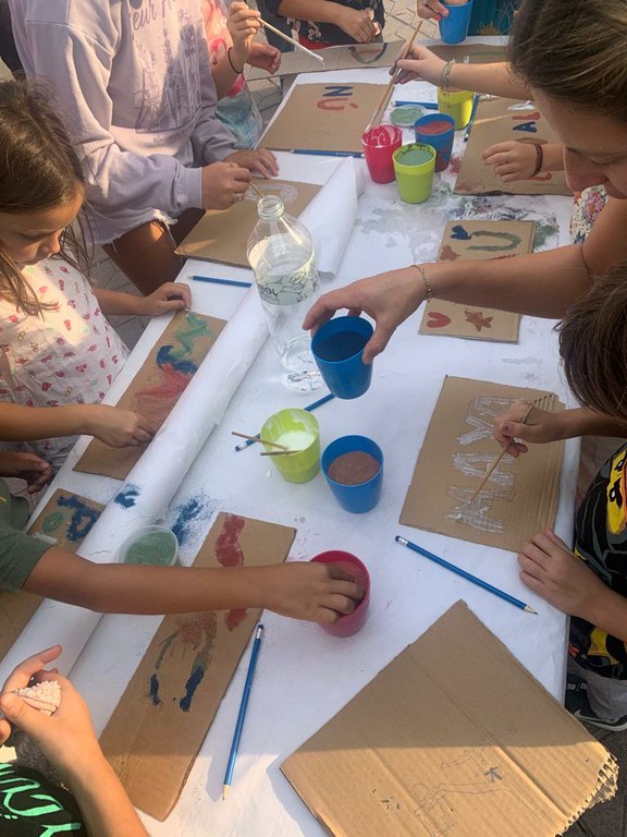 Taller Petita iMAGInada: “Taller de quadres de sorra del Senegal”