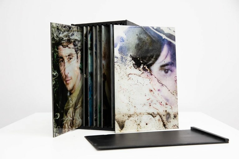 Photobooks SCAN: Plou sobre paper mullat, de Moritz Neumüller