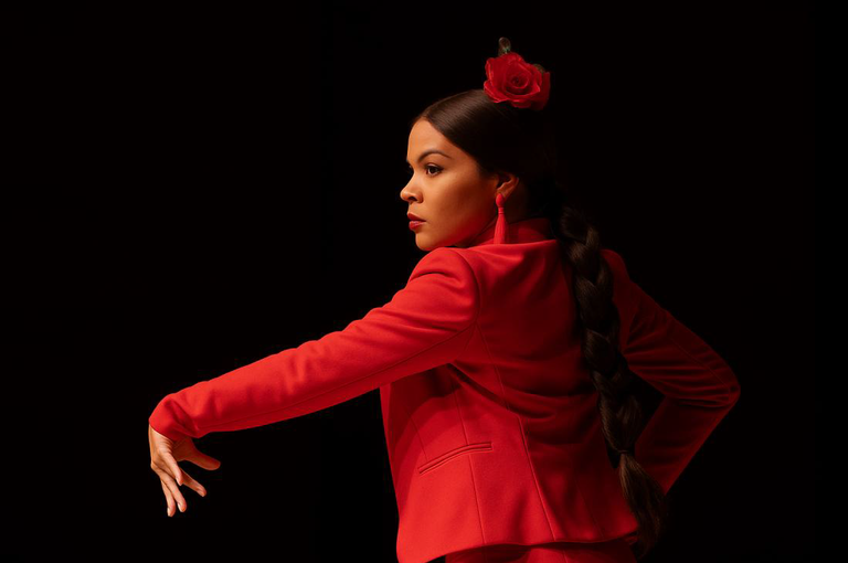 Mercedes Carmona, La Taílla: Las tres culturas