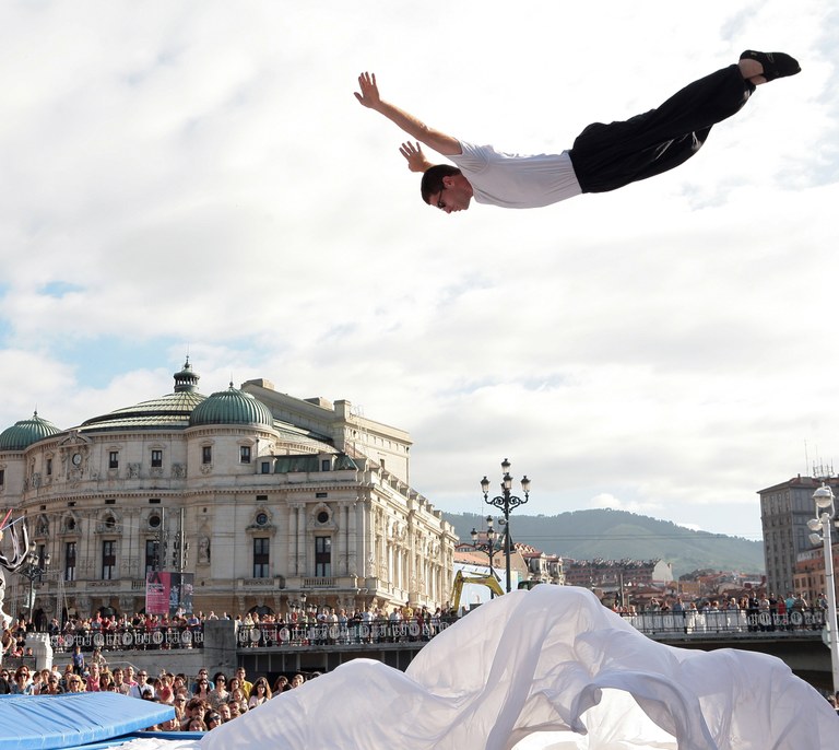 "Collage", amb la companyia BotProject