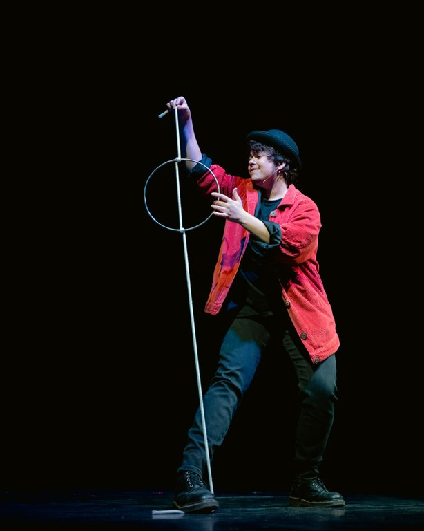 Cabaret màgic, amb Gneis