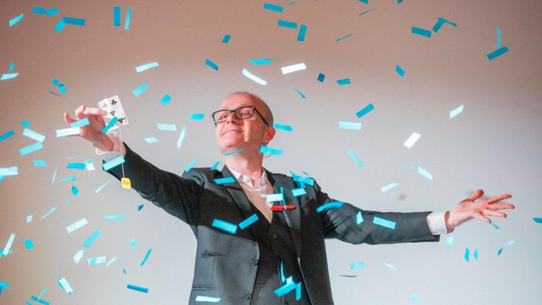 Taller de màgia "Mag per un dia", amb la Cia Teatre Màgic