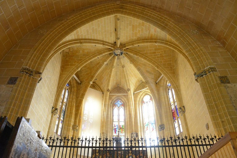 El culte al Cos de Crist i els Rocabertí: història d'una capella singular