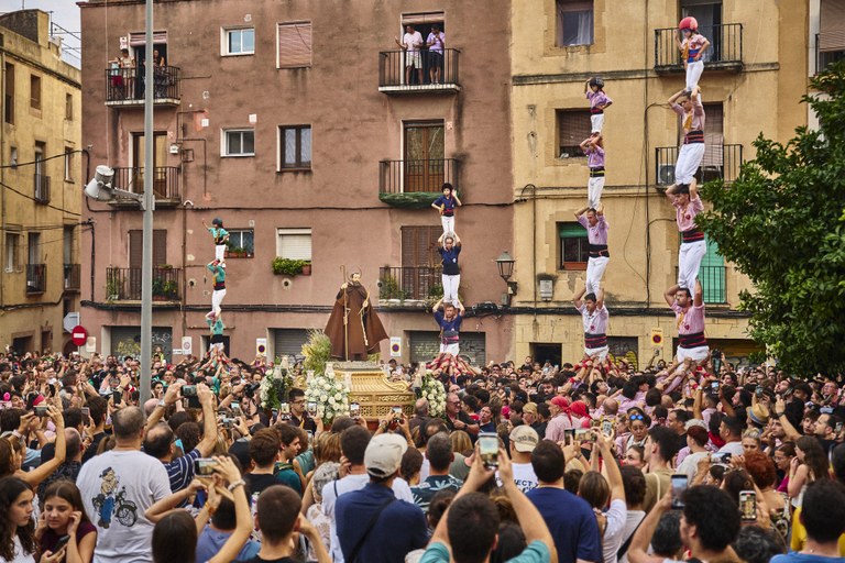 Entrada a plaça de les colles castelleres