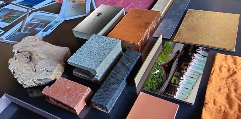 Exposició "Empaquetats fotomatèrics"