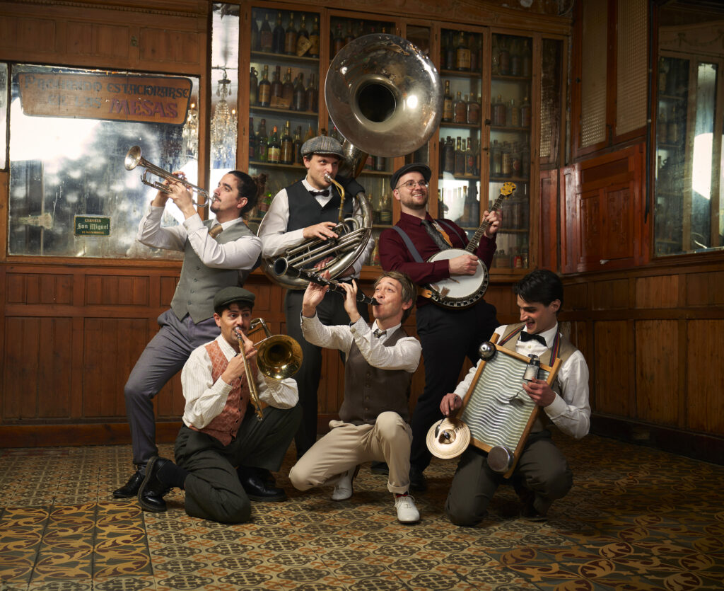 Dixie & carrer: Swing Engine (Moià)