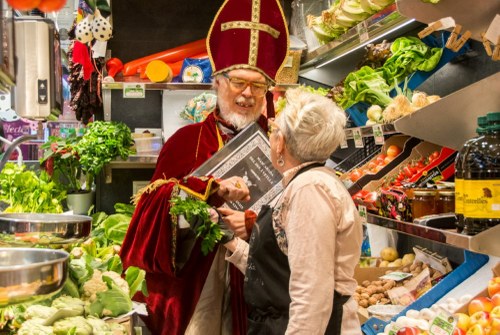 Arribada de la Mascarada del Dol i dels Ministrers del Camp i del Llamp