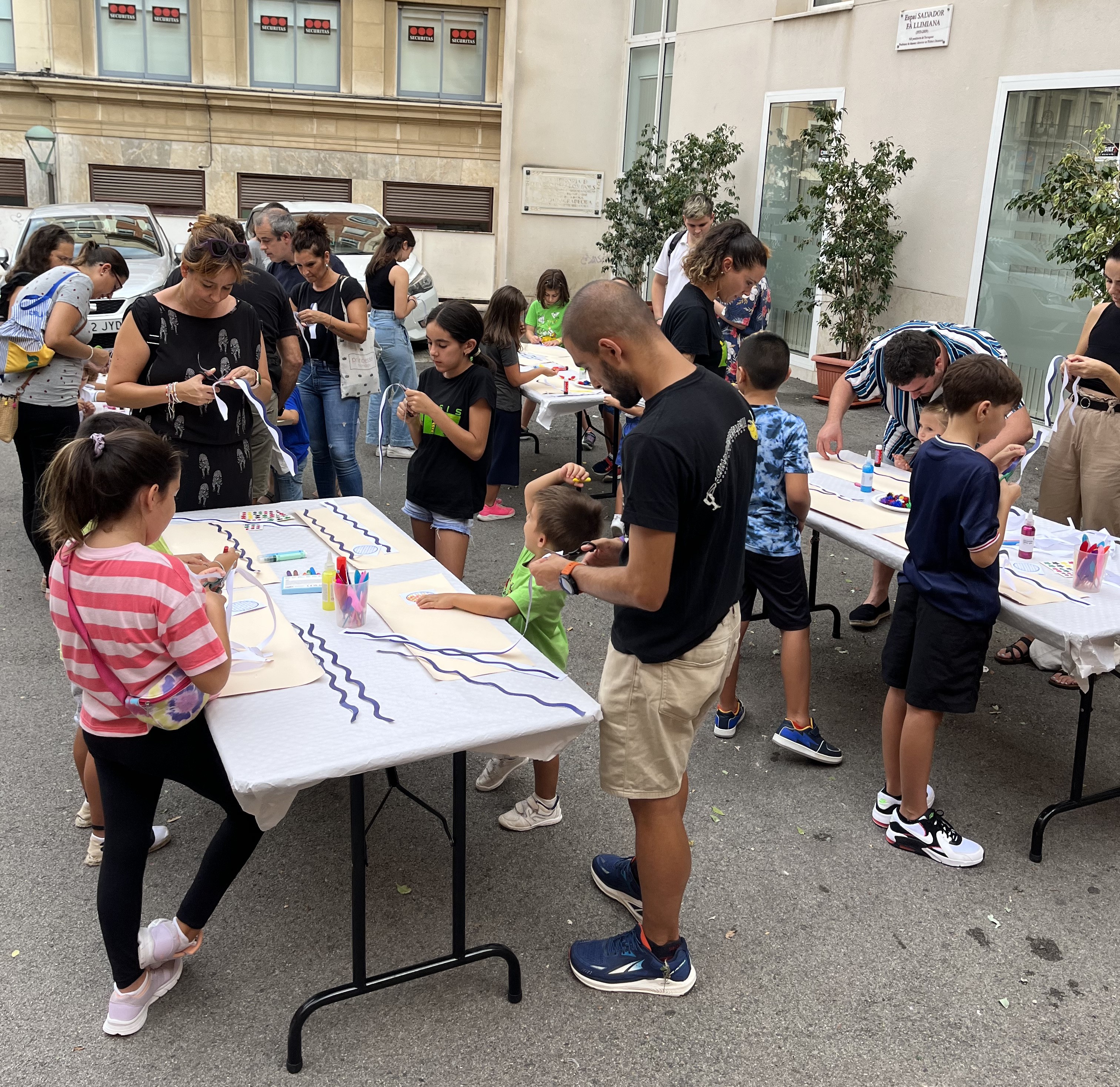 Taller de màscares i barrets