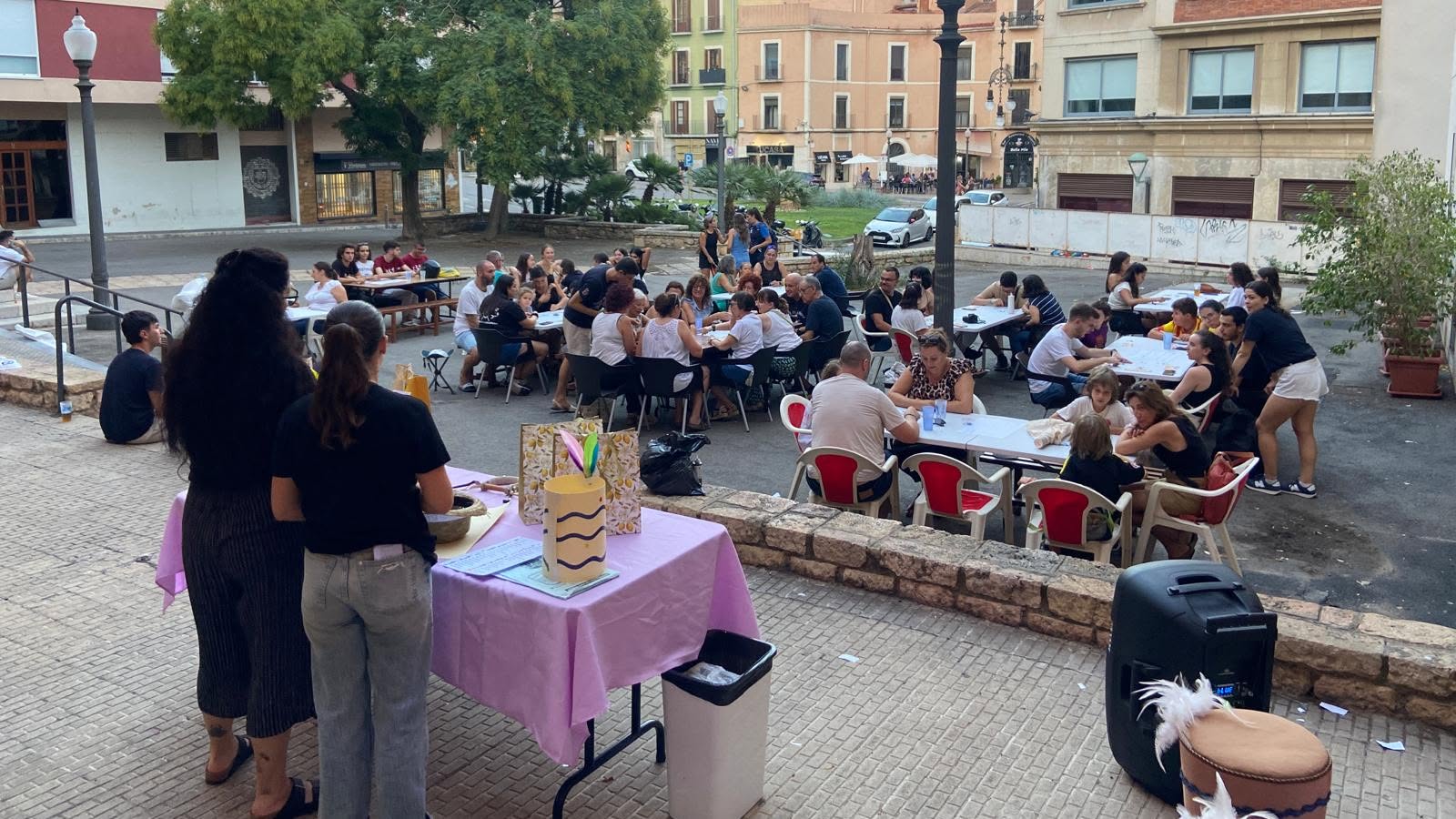 Taller de màscares i barrets
