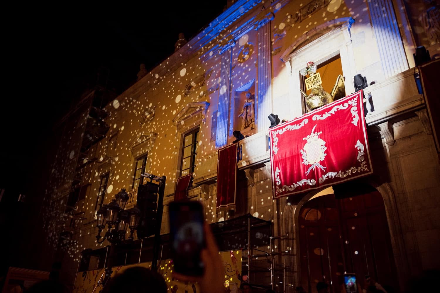 L’Arribada de l’Àliga, els Gegants Vells, la Mulassa, el Lleó i l’arrencada del Ball de l’Any