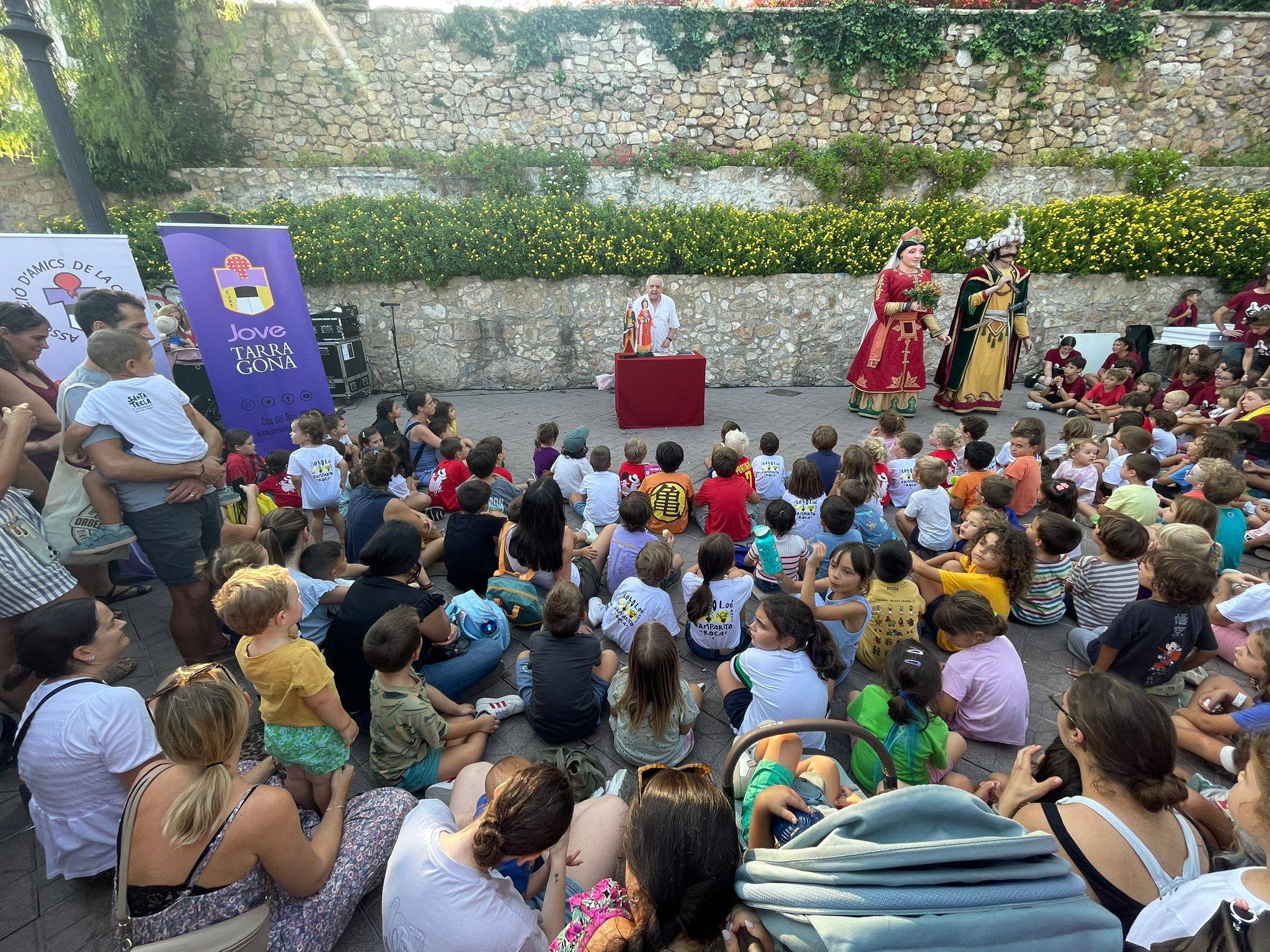 Festa de presentació de "Xala, Mulassa!", el catorzè volum de la col·lecció Els Contes del Seguici, i Bateig Lila