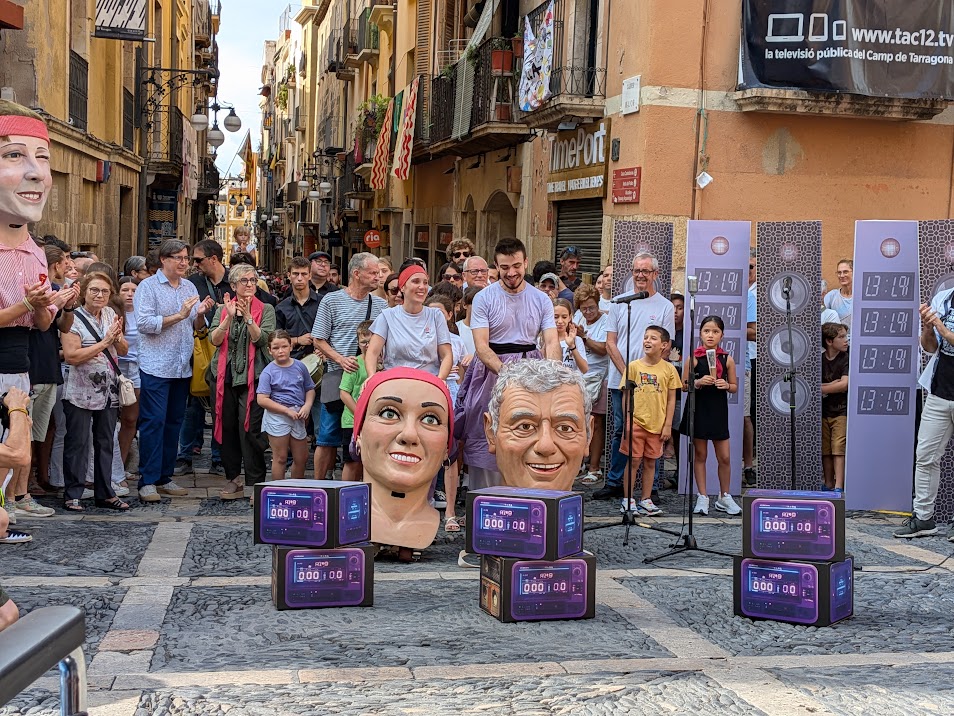 Presentació de la nova parella dels Nanos Petits de la Jove, dels Nanos Nous
