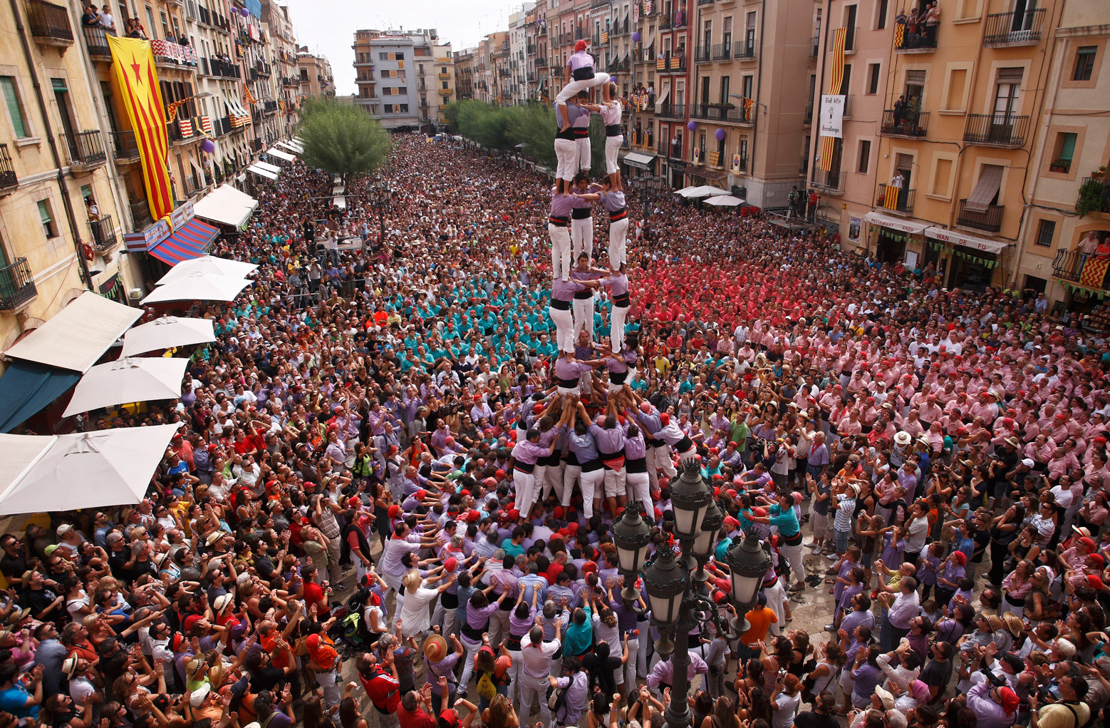 Castells ambient Colla Jove