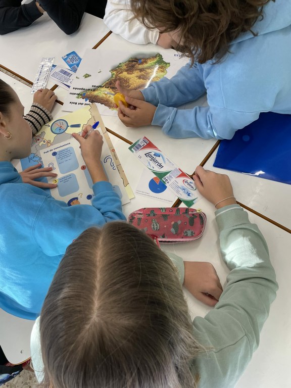 Petits canvis, gran impacte: Personalitza la teva cantimplora