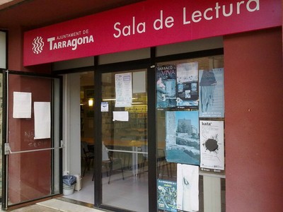 Façana de la Sala de lectura de Sant Pere i Sant Pau