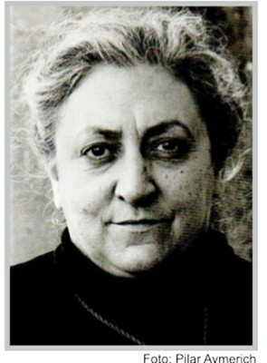 M.Aurelia Capmay
