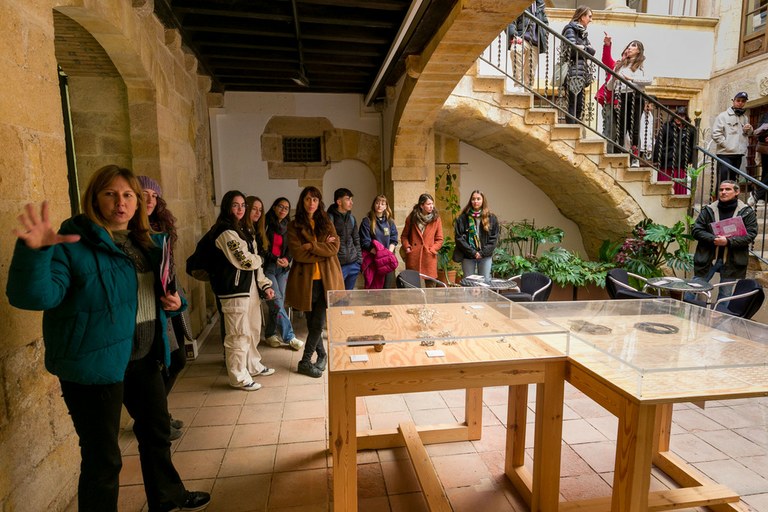L’Antic Ajuntament esdevé un centre cultural obert per promoure la pràctica cultural entre la ciutadania