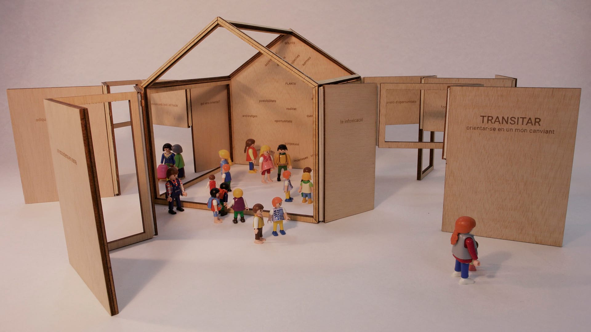 Exposició "Transitar. Orientar-se en un món canviant” 