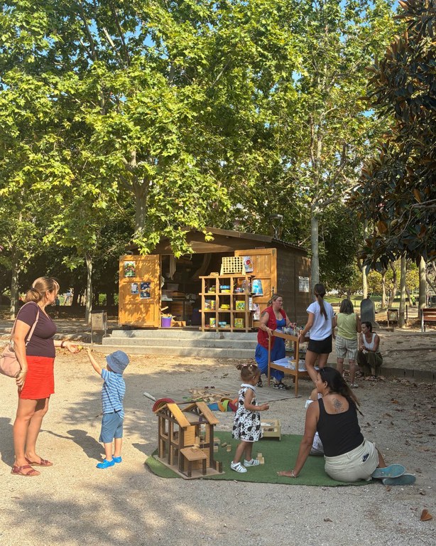 La Guingueta: Juguem al Parc