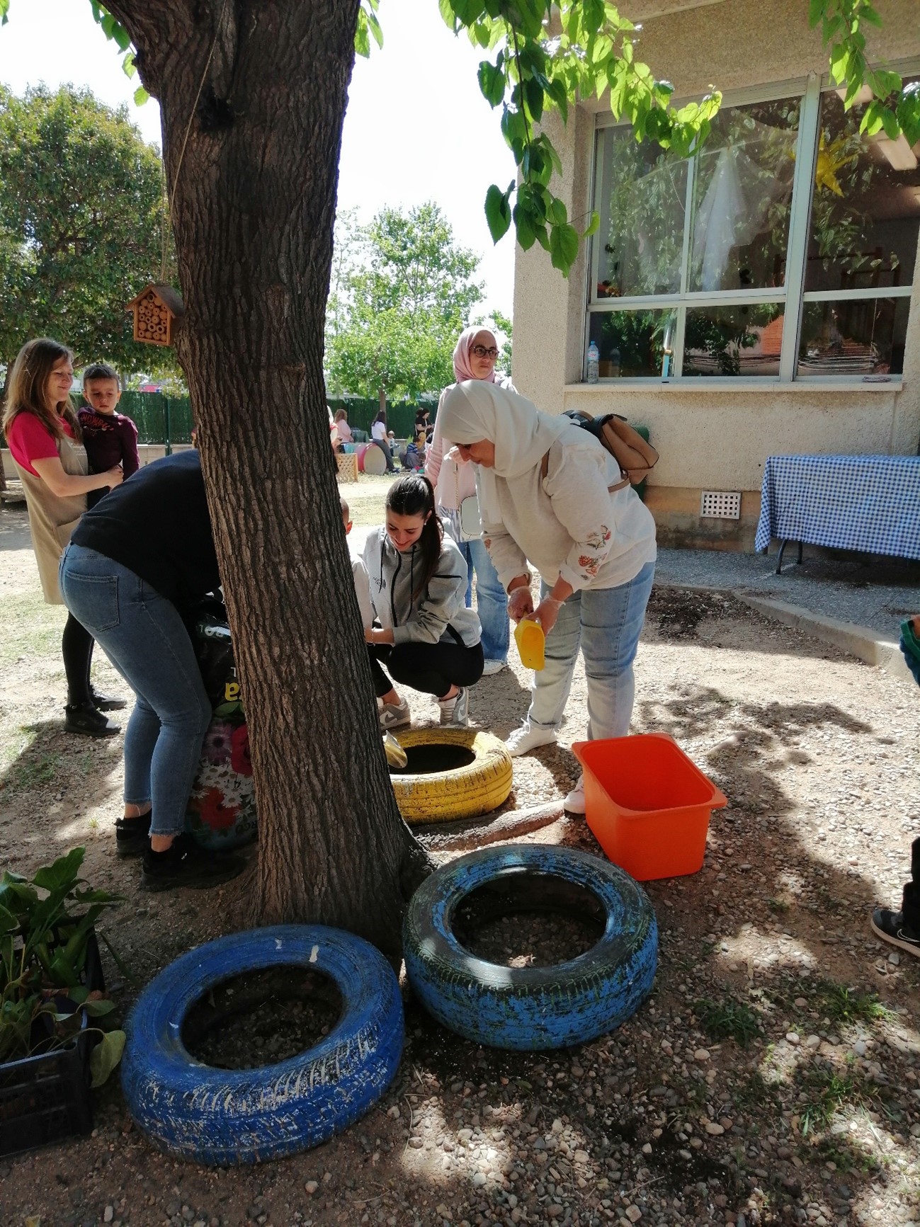 Jornada comunitària a la Llim El Ninot 8