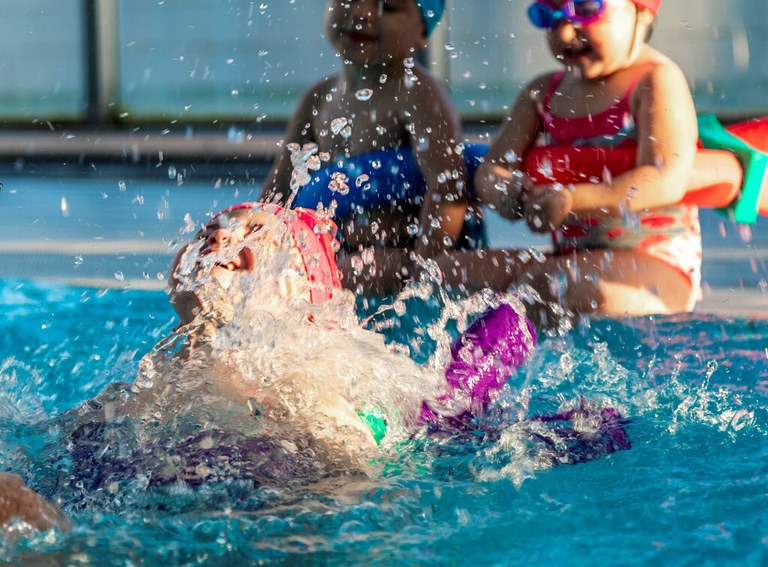El PMET reactiva l'oferta de cursos de natació i activitats aquàtiques