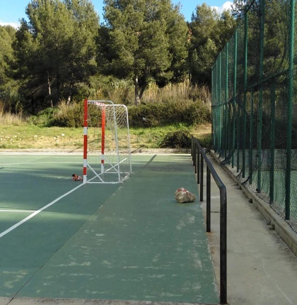 L’Ajuntament adjudica els treballs de millora de les pistes esportives de Boscos i la Mora