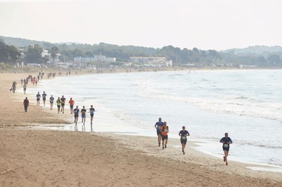 El litoral i l'Anella Verda de Tarragona s'omplen d'esportistes amb motiu de la trail Tarragona
