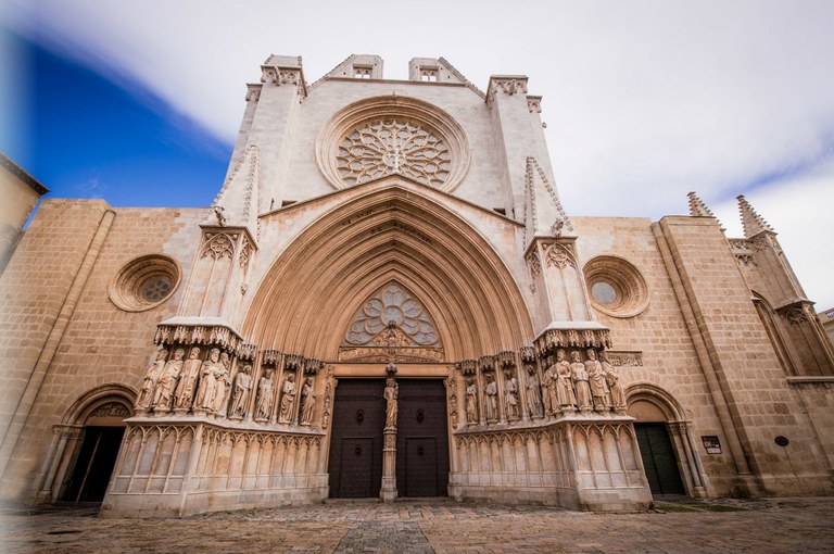 Lliurament de premis. Relats a la catedral de Tarragona (IV)