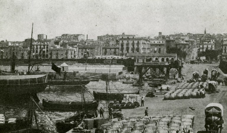 Quan Tarragona fou la capital del vi i el barri de la Marina l'epicentre del seu comerç
