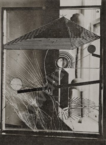 "Objectes impossibles (entre el surrealisme i el dadaisme)" + Acció Zona Zàlata: "I si ens posem d’acord per derrotar la puta misèria?