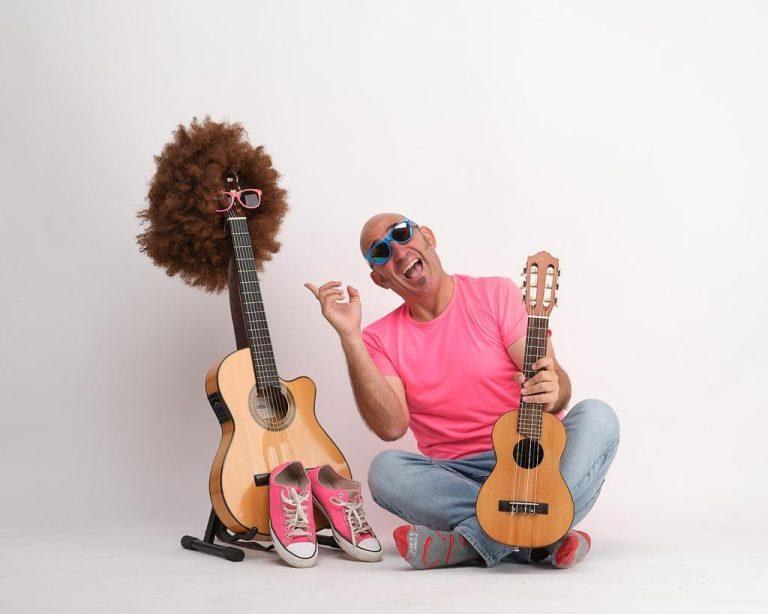 Espectacle "RumbaPop", amb el grup AlexRod Show