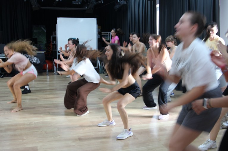 Aula de danses urbanes