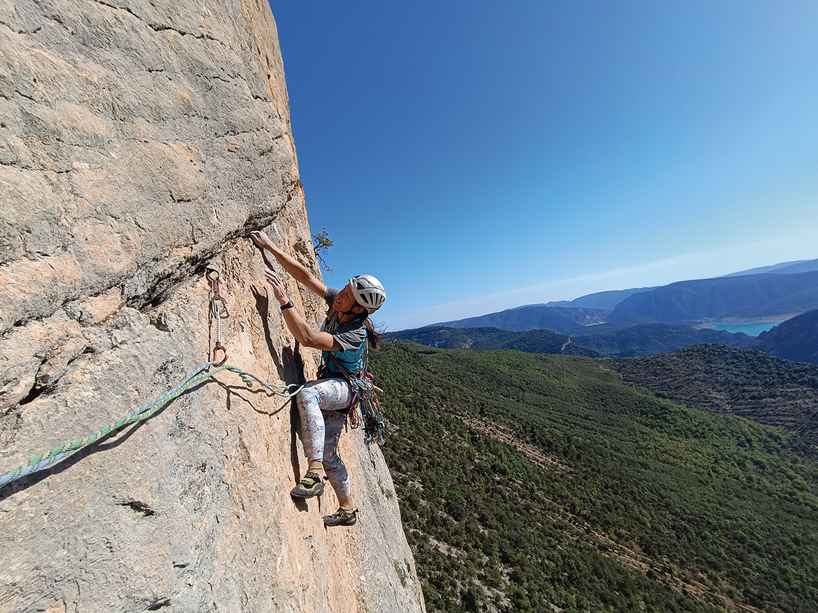 Conferència “Motivades, 25 anys d’escalada femenina”, amb Cecilia Buïl