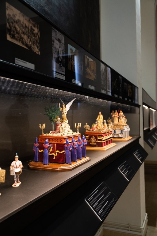 La Setmana Santa amb els 5 sentits: Visita al Museu Bíblic + tast de vi de missa