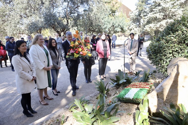 Tarragona celebra l'ofrena floral en homenatge a Blas Infante