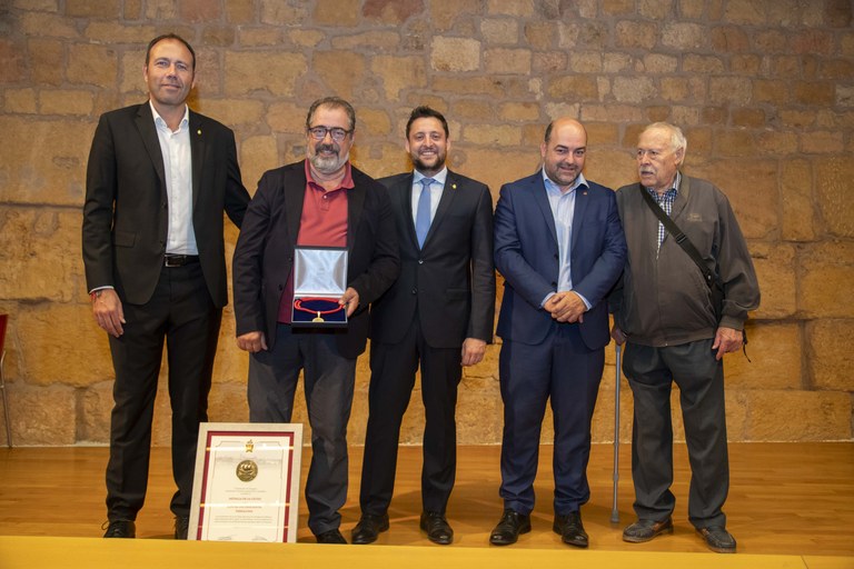 L'alcalde entrega la Medalla d'Or de la ciutat al Centre Excursionista de Tarragona