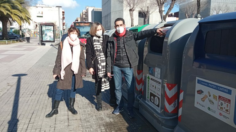 Representants de l'Agència Catalana de Residus visiten Tarragona per interessar-se pels resultats de les proves de contenidors tancats