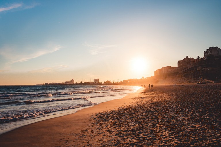 L'Ajuntament treu a concurs els serveis d'estiu a les platges de Tarragona fins al 2025